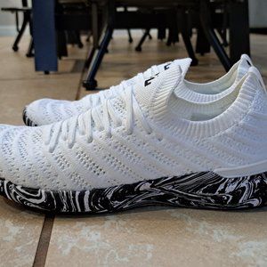 APL women's TechLoom Wave 8.5-BRAND NEW